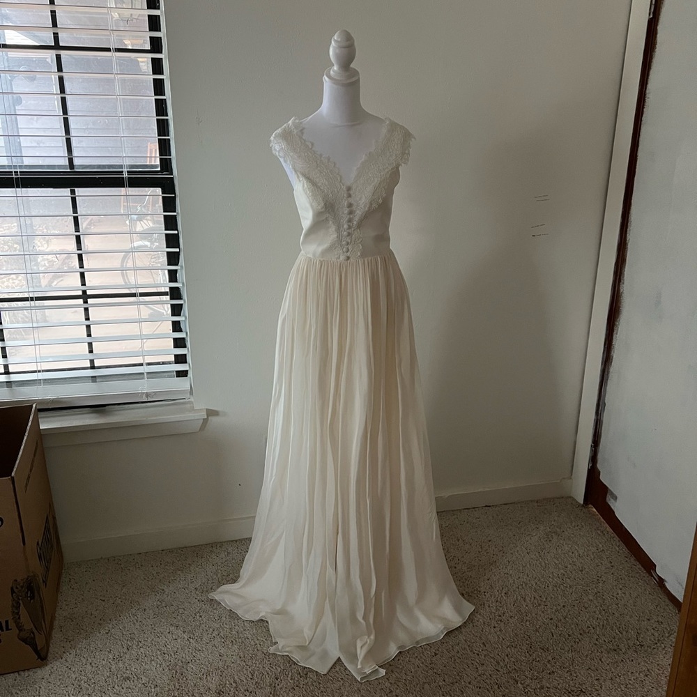 Leanne Marshall Wedding Dress